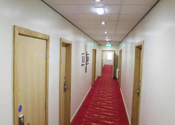 Cambridge Hotel