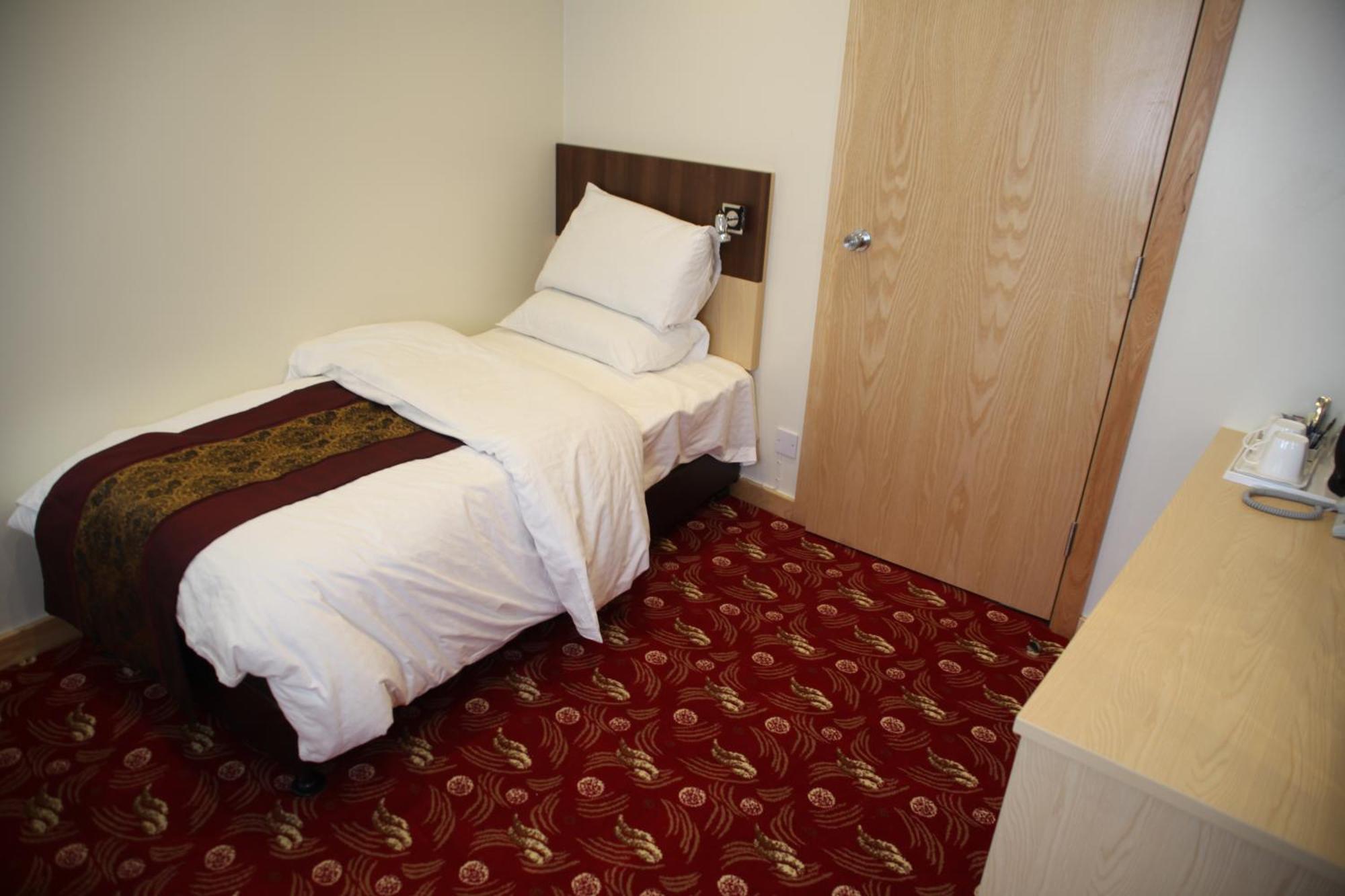 Hotel Cambridge Huddersfield