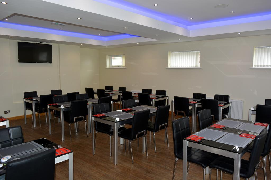 Cambridge Hotel 3*